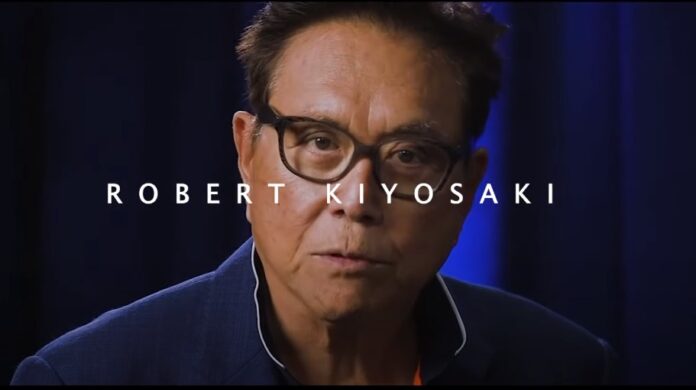 Robert Kiyosaki dünya üzerinde yer alan enflasyon konusunda üç şey öneriyor. Altın, Gümüş ve Bitcoin. Kiyosaki, Bitcoin'i enflasyon karşısında kurtarıcı olarak görüyor